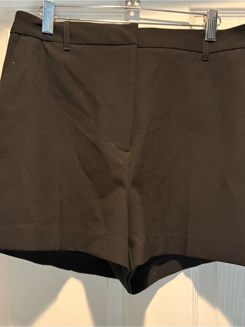 Women's Black Express Editor Tailored Shorts S/12